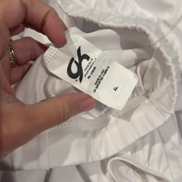 GK Elite Boys White Gymnastics Stirrup Pants - New with Tag - Picture 2 of 3